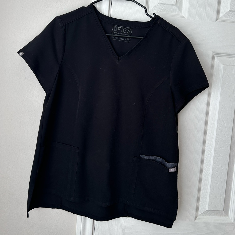 Figs 3-Pocket Scrub Top
